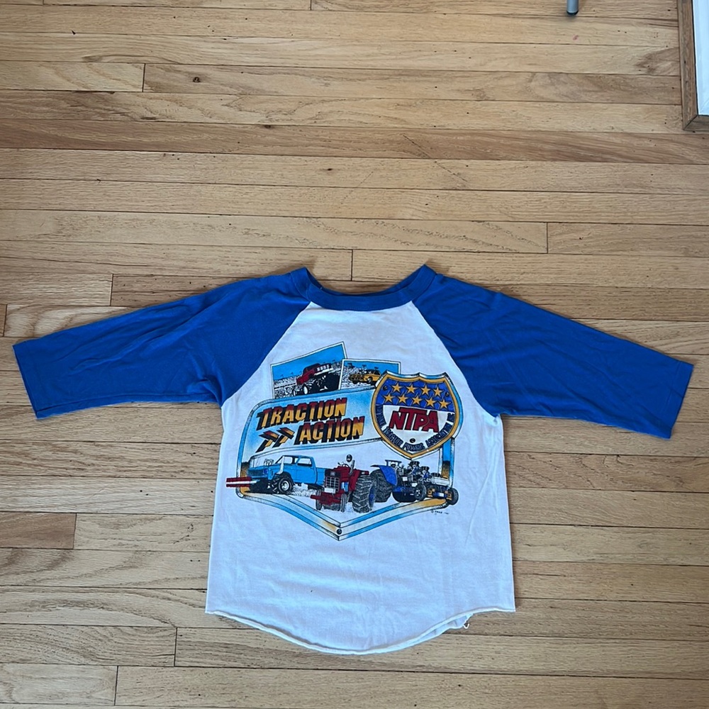 Vintage “Traction Action” baseball Tee 1985 size S